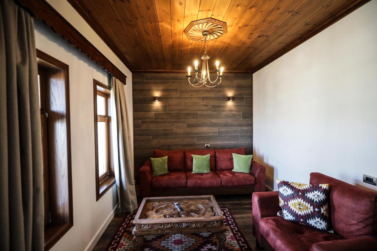 KERCULLA Resort Gjirokastër Exterior foto