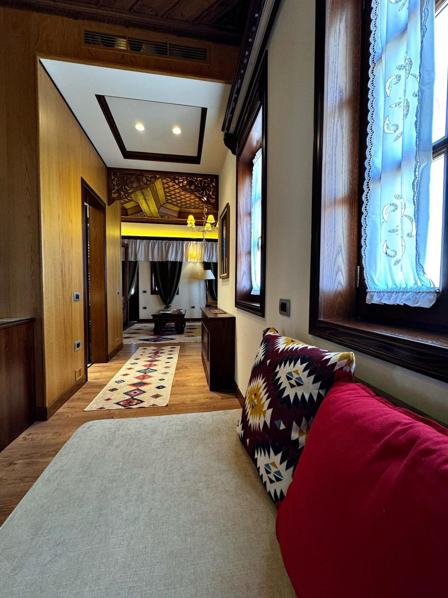KERCULLA Resort Gjirokastër Exterior foto